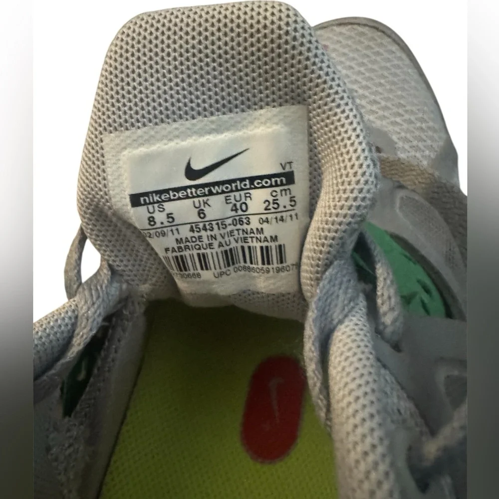 Nike LunarGlide+ 3 running shoes in grey, green, solar red Women’s 8.5 EUC